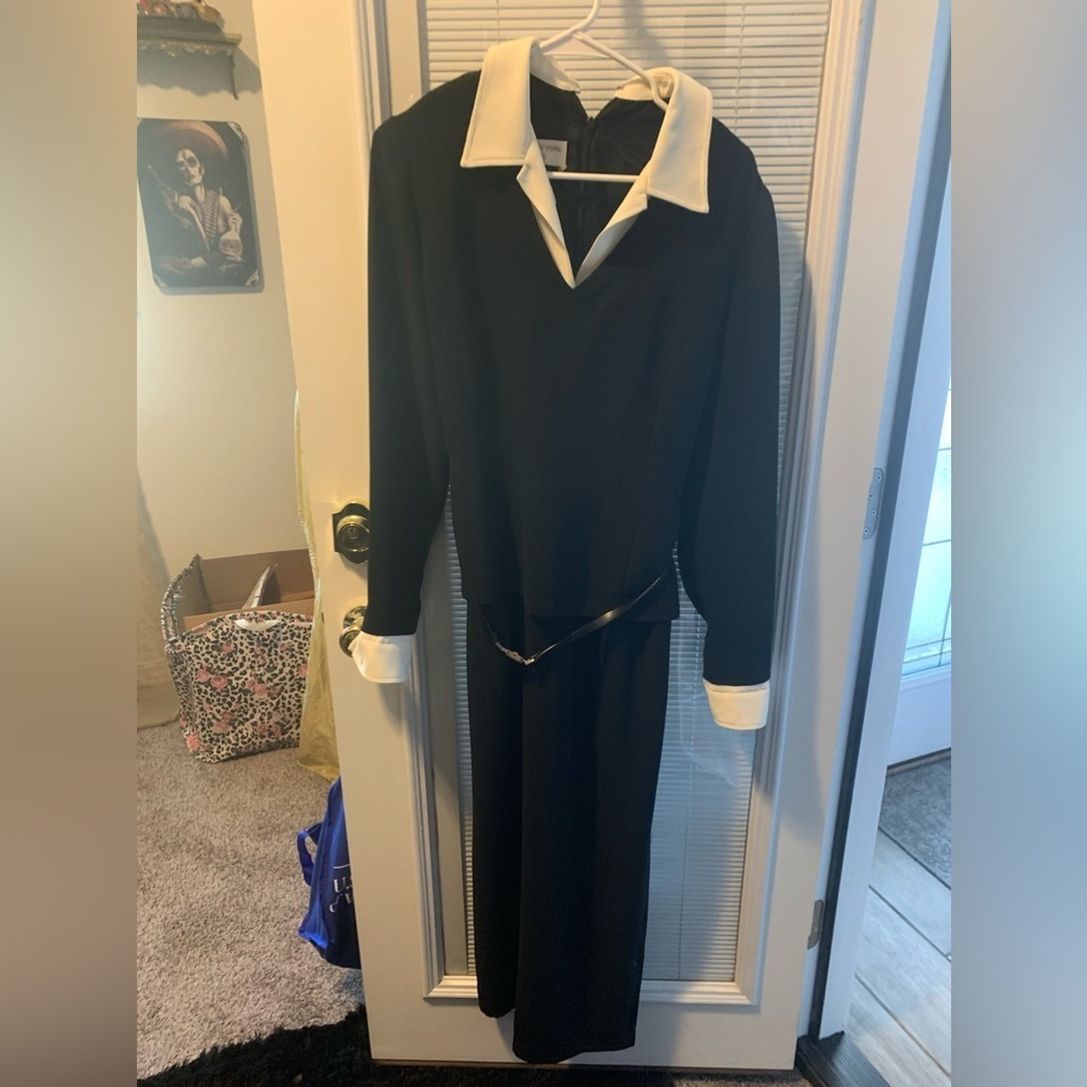 Jones New York Black and White Dress with buttons along side of skirt